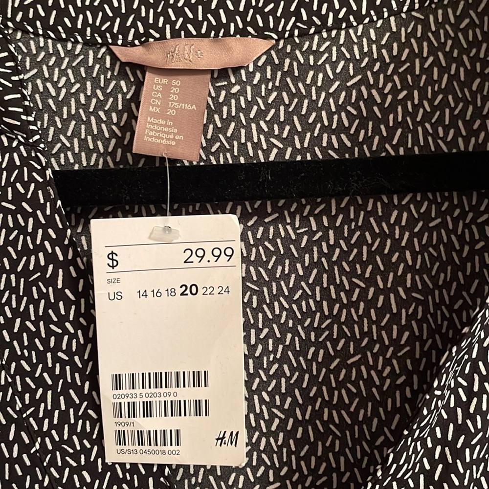 H&M Top - Picture 2 of 6